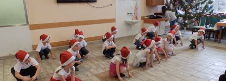 Vianočné vystúpenie detí z mš na bradáčovej ul. - Pc142868